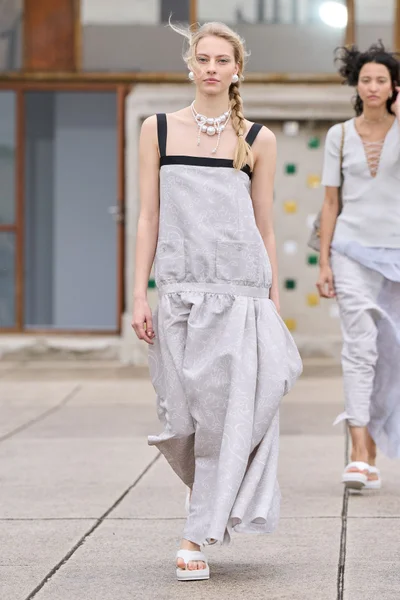 Look 59